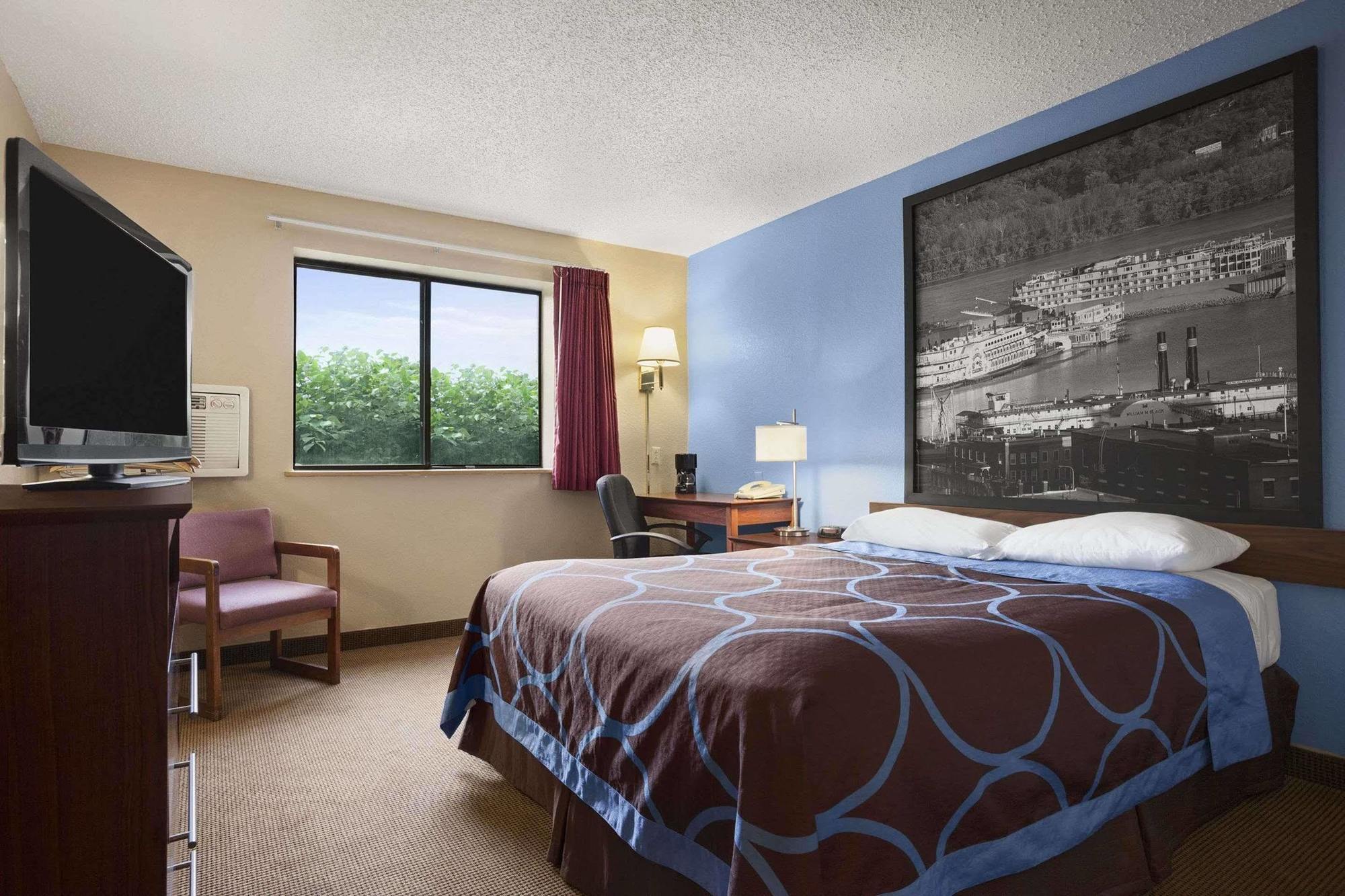 במוטל Super 8 By Wyndham דובוק מראה חיצוני תמונה